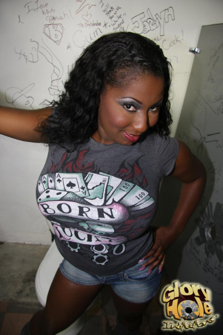 Black And Busty Luxury Amore Loves Her Interracial Sex Especially If It S Through A Gloryhole Definebabe Com