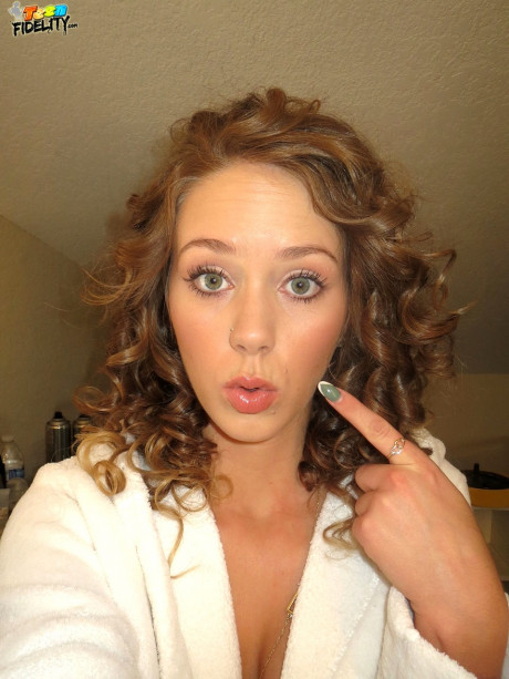 Teenfidelity Kimber Day Many Teen Facebook Erotic Photos