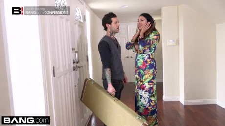 Free Hd Missy Martinez Gets Her Pussy Pounded By Her Guitar Porn