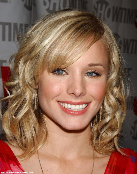 Kristen Bell Love The Curls Thinking About Getting Bangs Like Her Kristen Bell Farrah