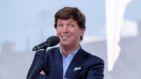 Tucker Carlson Praises Tweet From Troll Account Named After Porn Site Owner Mocks Him